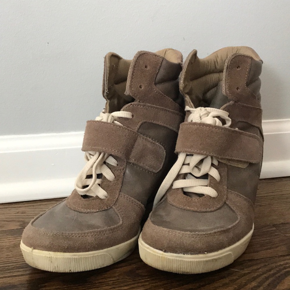 Wedge sneakers
